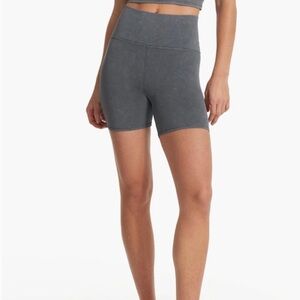 Vuori Women's Charcoal Bike Shorts